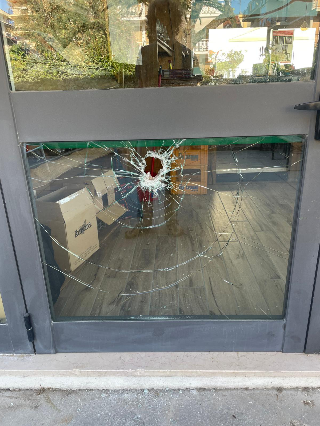 San Benedetto - Furto con spaccata in uno chalet della Riviera
